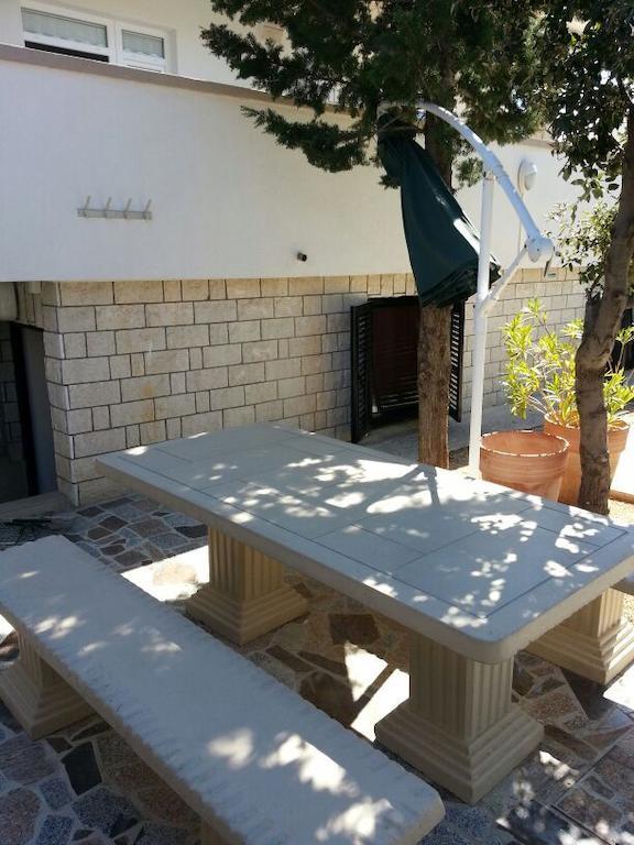 Apartmani Orhideja راب الغرفة الصورة