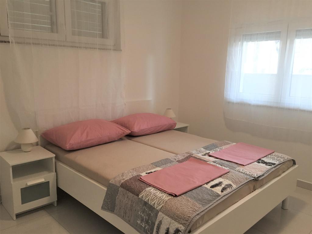 Apartmani Orhideja راب المظهر الخارجي الصورة
