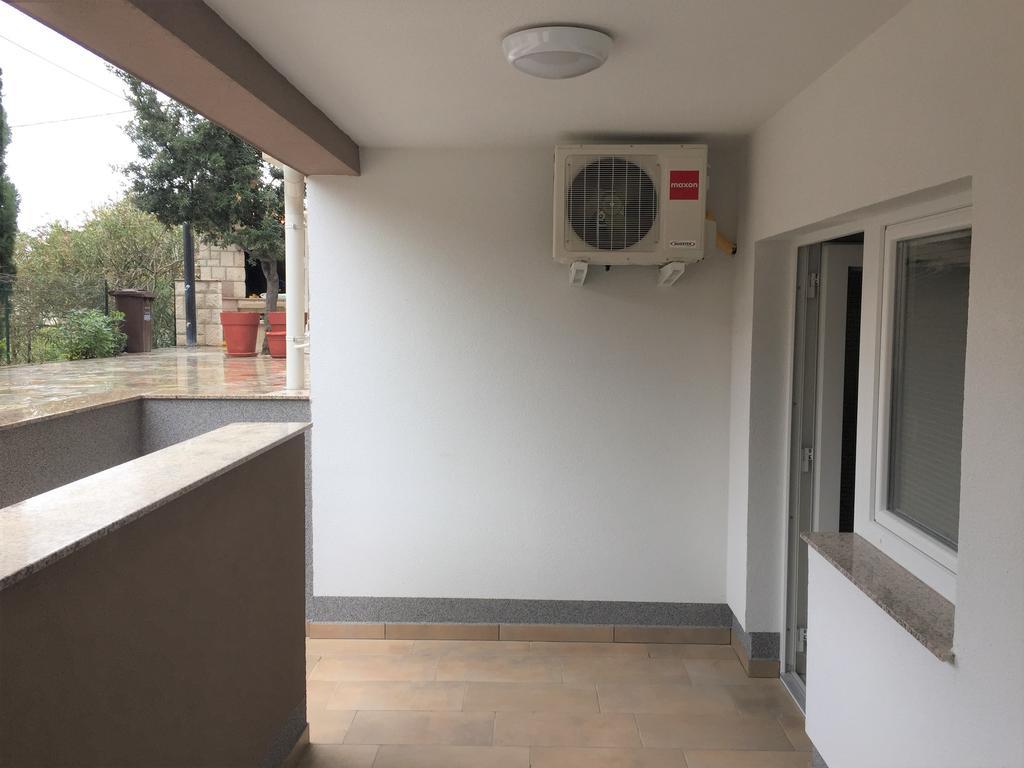 Apartmani Orhideja راب المظهر الخارجي الصورة
