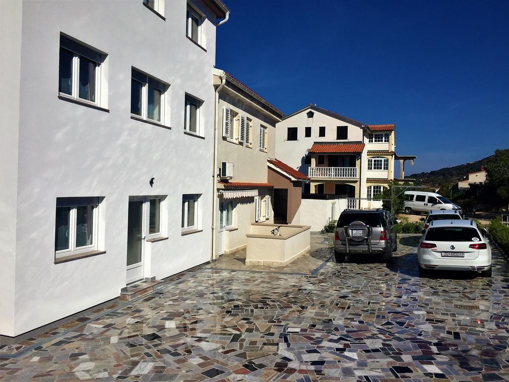 Apartmani Orhideja راب الغرفة الصورة